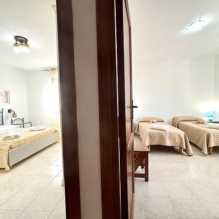 Nura's - Casa Antonella Appartement *